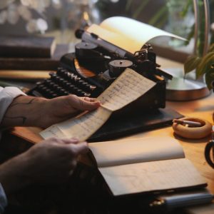 The Art of Drawing Readers In: Your attractive post title goes here